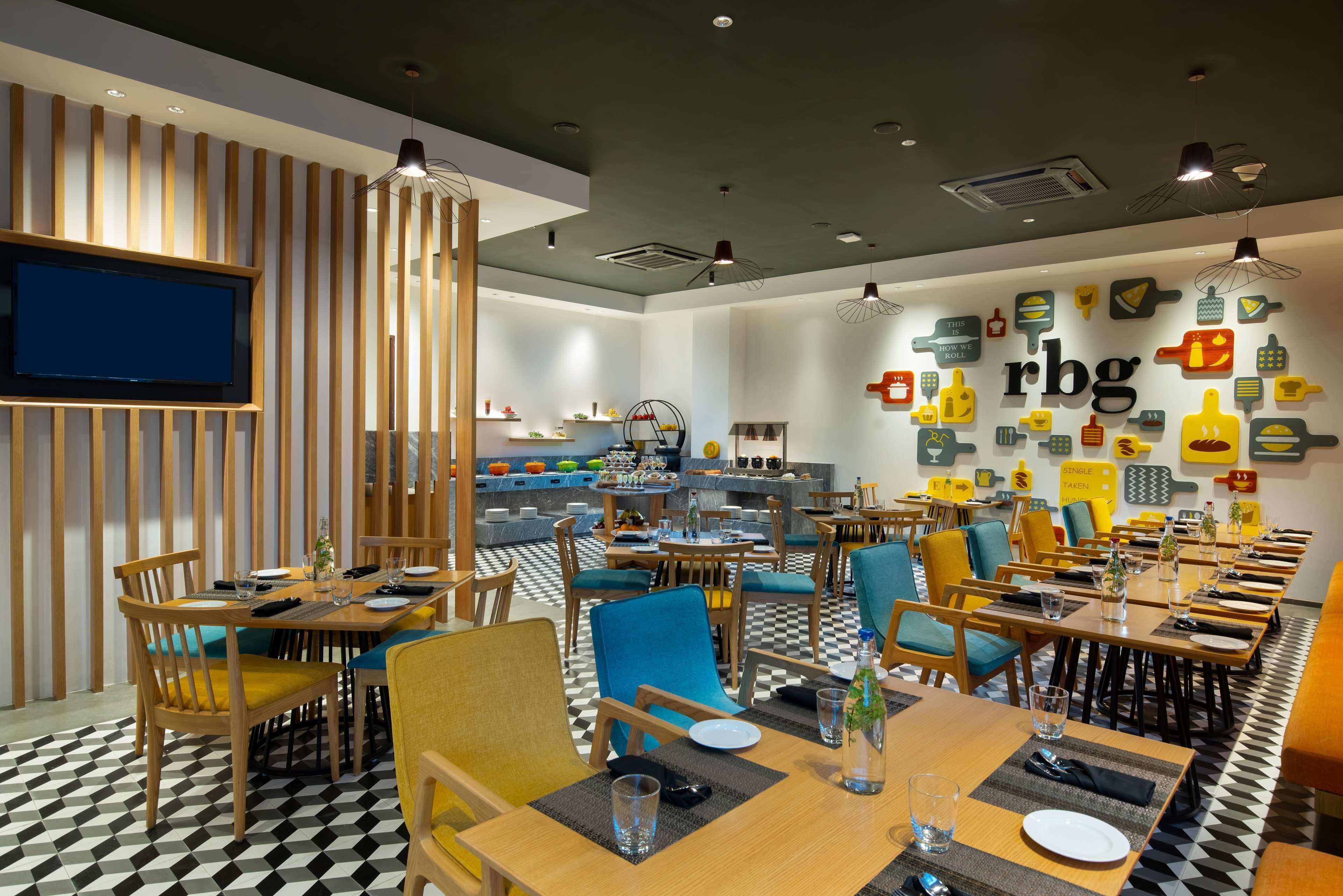 Park Inn By Radisson Gwalior Exterior photo